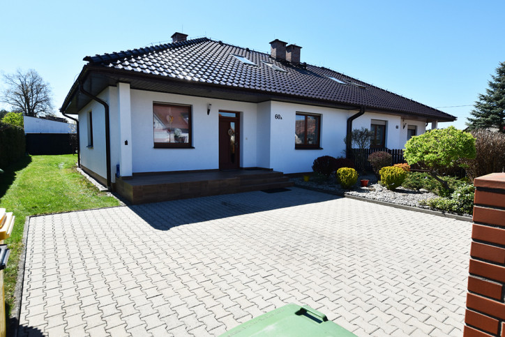 Dom Sprzedaż Łubniany Dworcowa 1